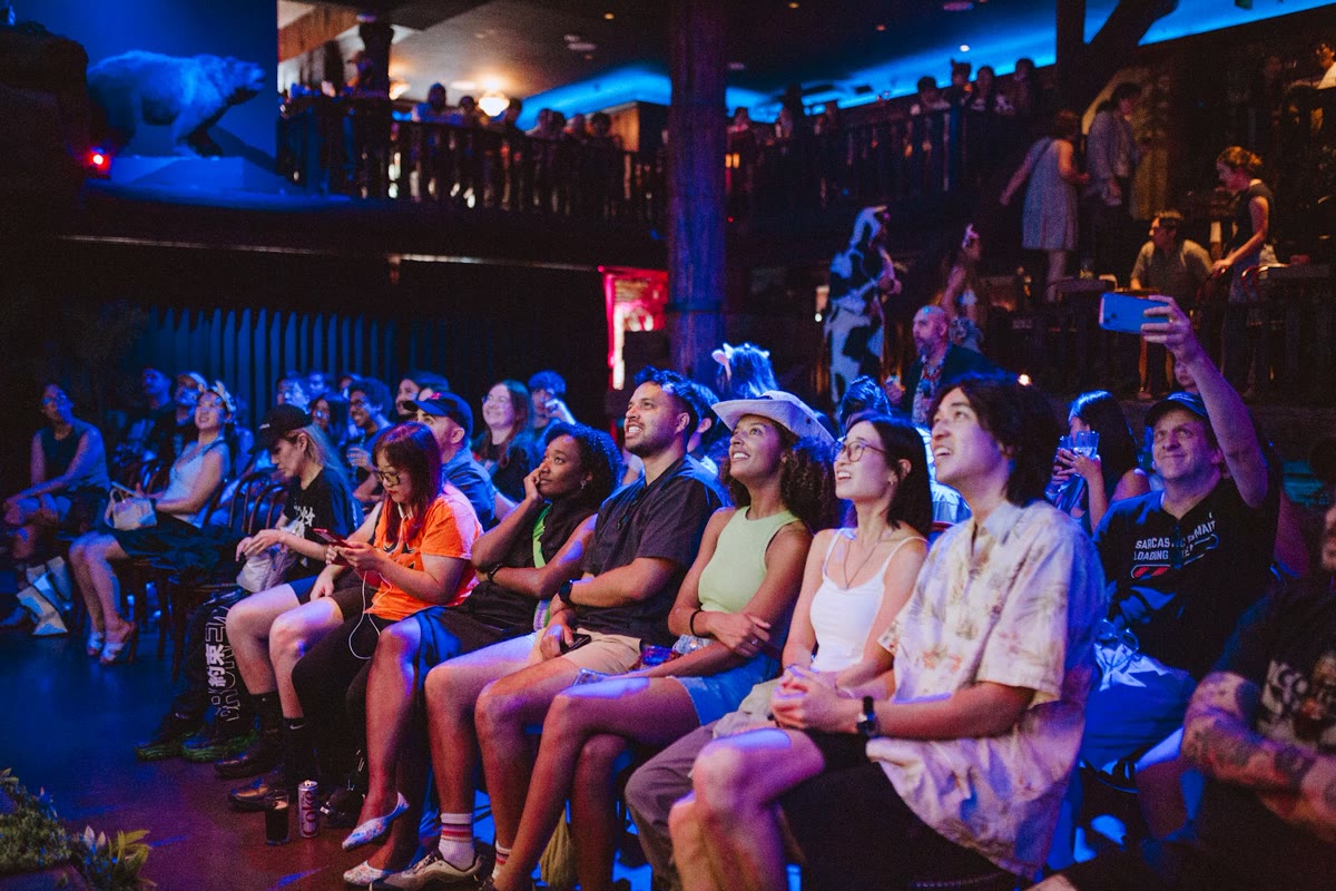 A full house with the balconies above